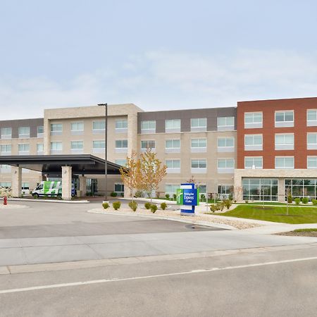 Holiday Inn Express & Suites Madison By Ihg Dış mekan fotoğraf