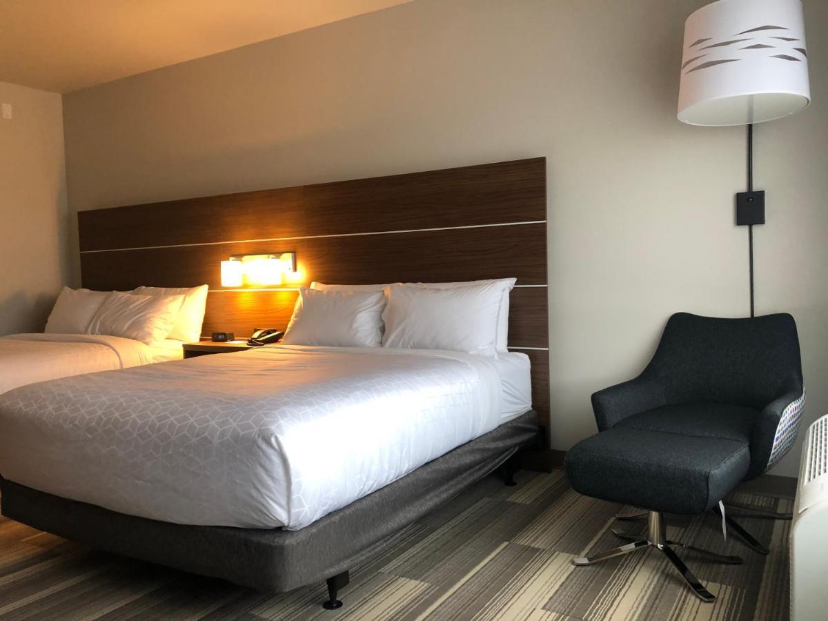 Holiday Inn Express & Suites Madison By Ihg Dış mekan fotoğraf