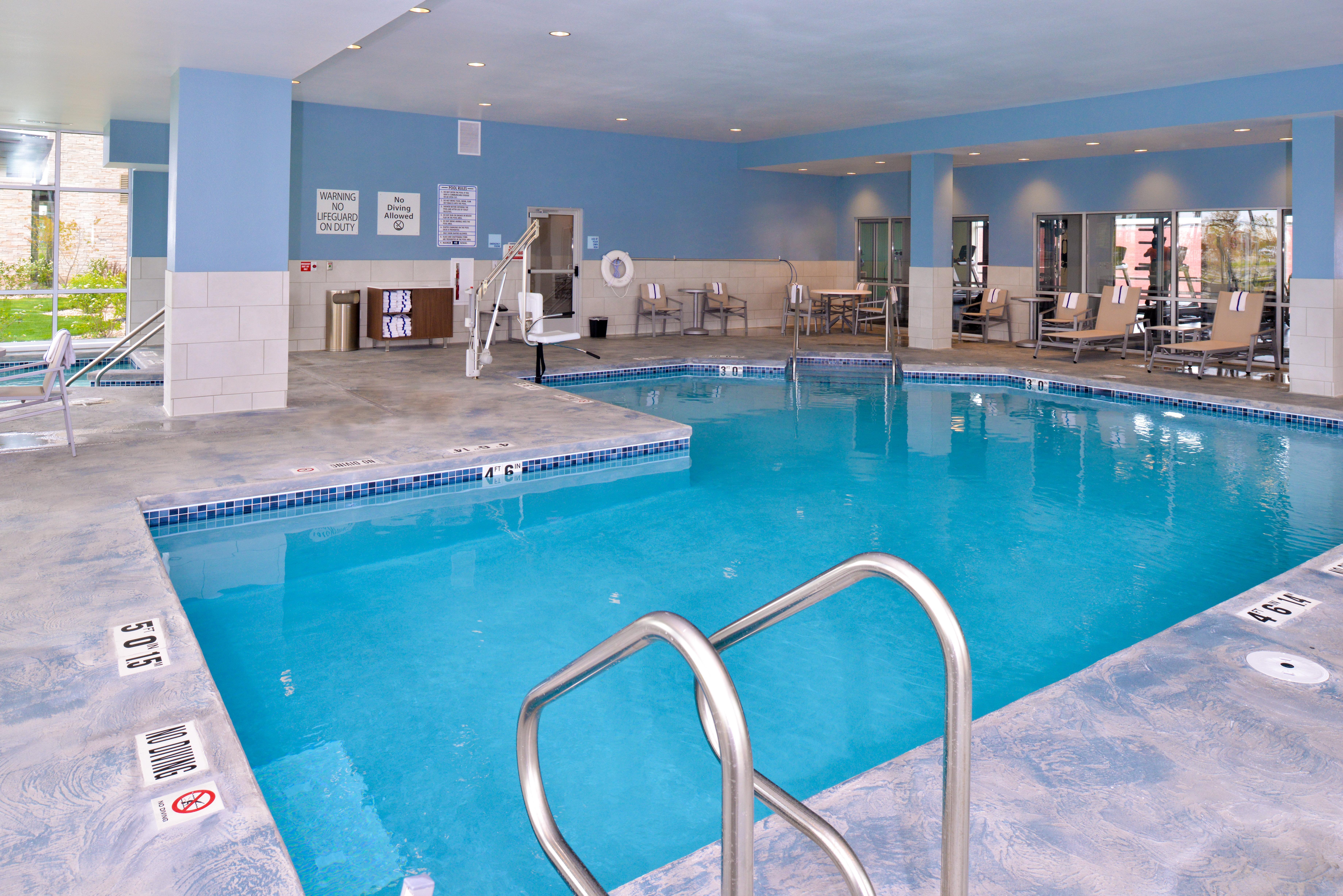 Holiday Inn Express & Suites Madison By Ihg Dış mekan fotoğraf
