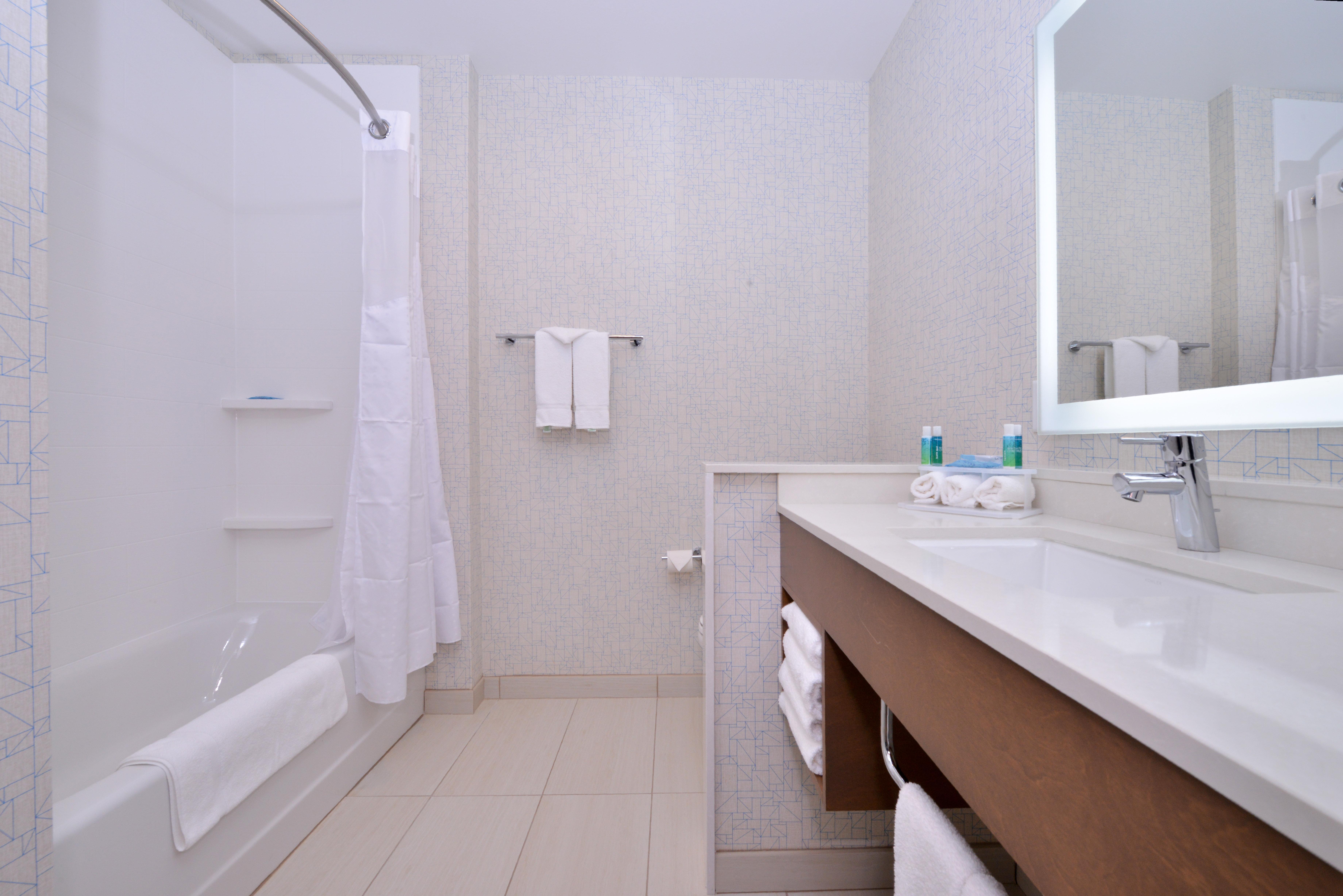 Holiday Inn Express & Suites Madison By Ihg Dış mekan fotoğraf