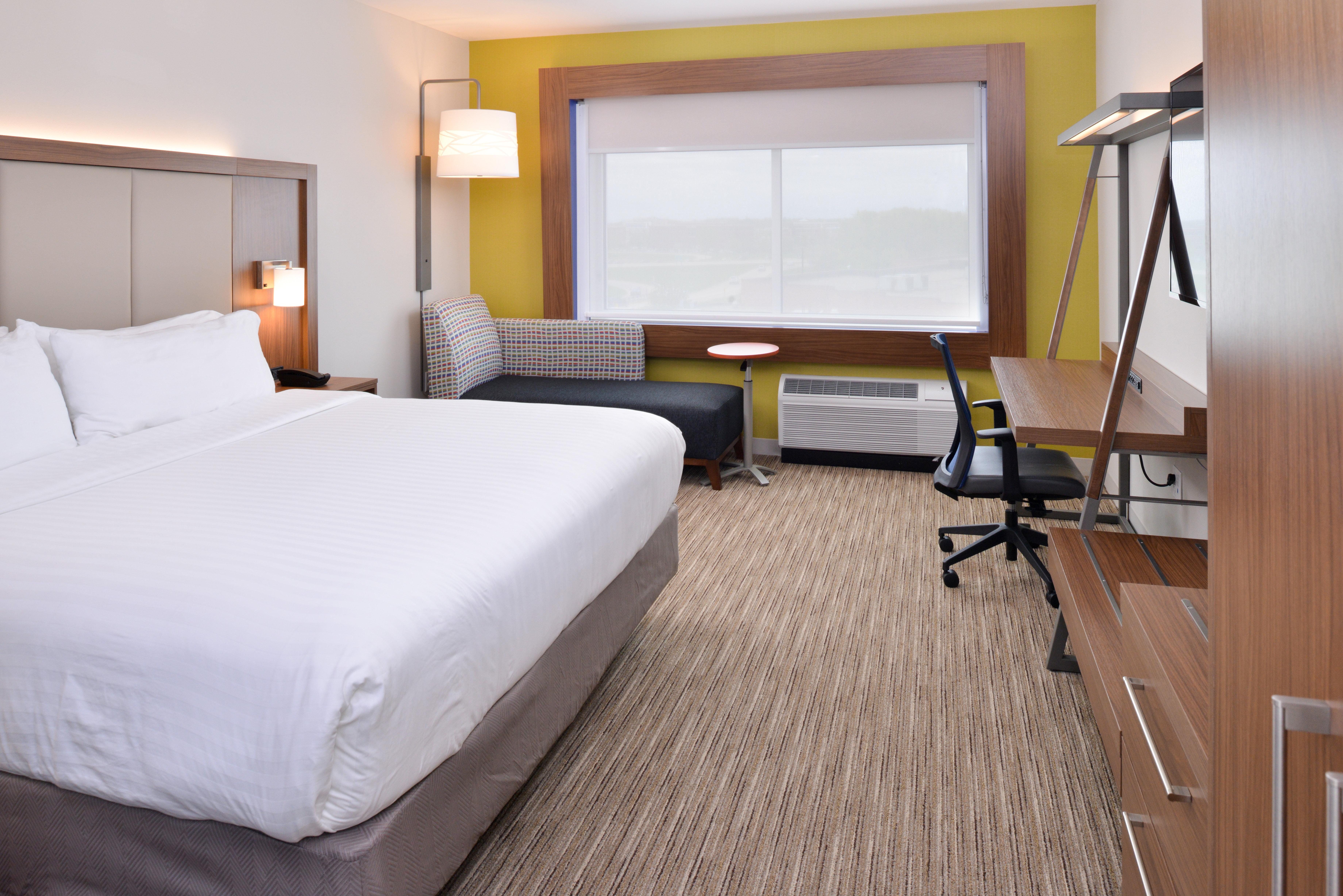 Holiday Inn Express & Suites Madison By Ihg Dış mekan fotoğraf