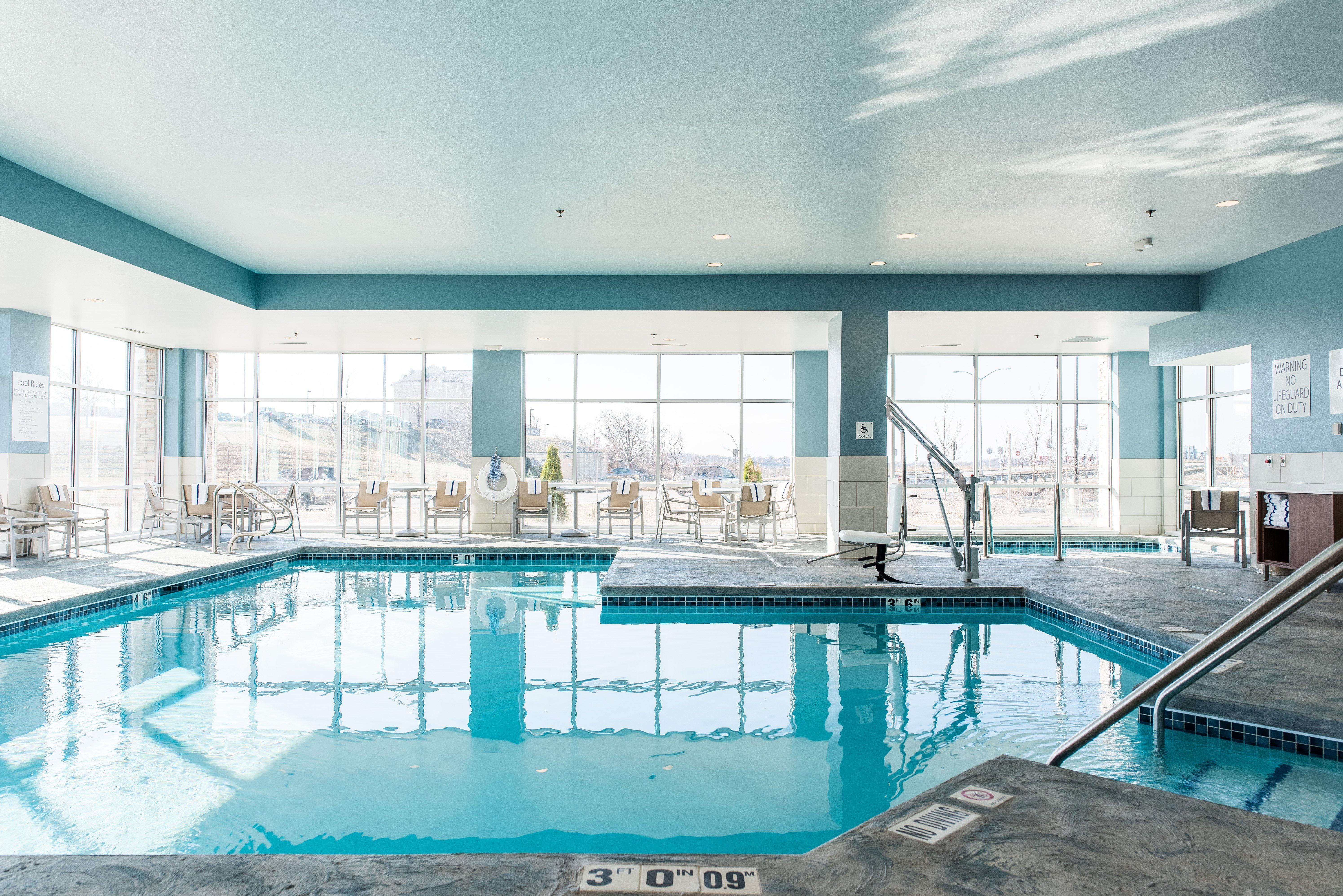 Holiday Inn Express & Suites Madison By Ihg Dış mekan fotoğraf