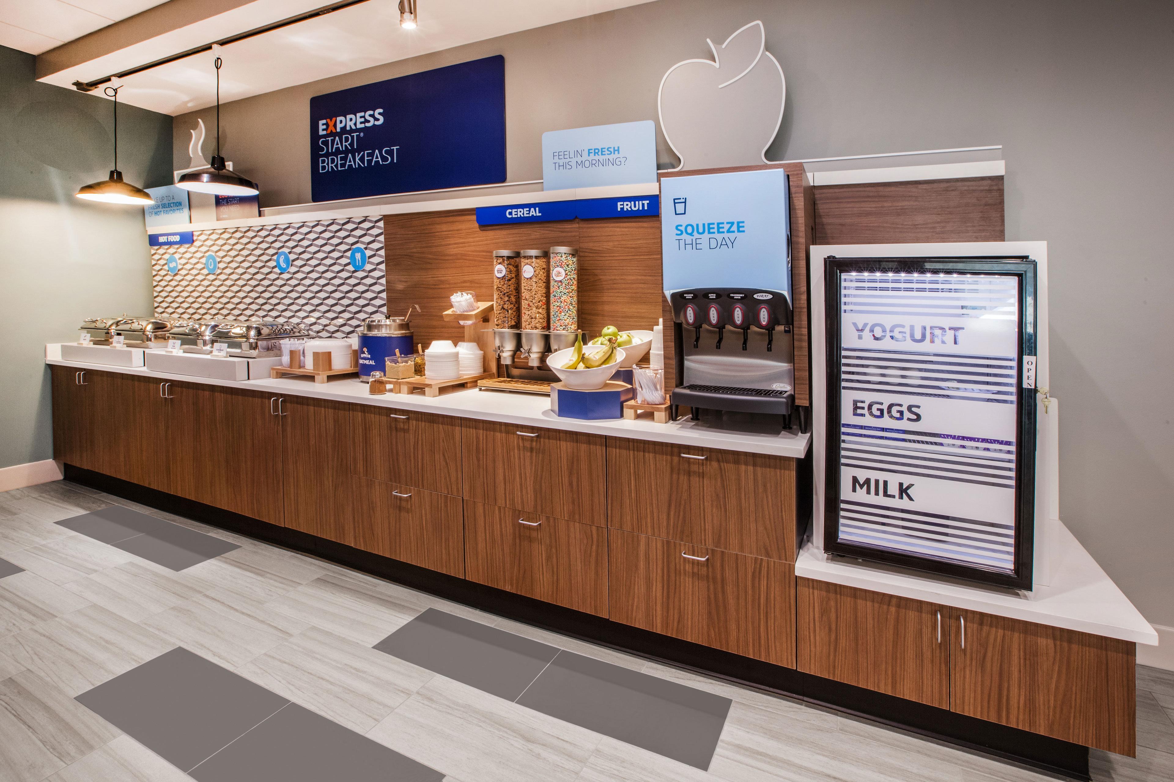 Holiday Inn Express & Suites Madison By Ihg Dış mekan fotoğraf